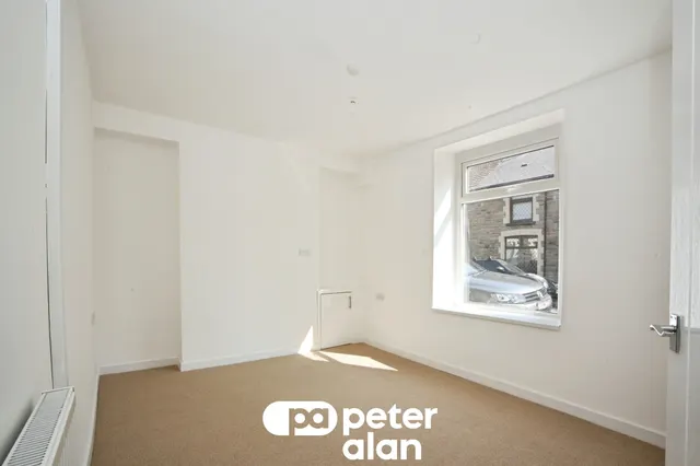 Francis Street, Bargoed, CF81, photo 2