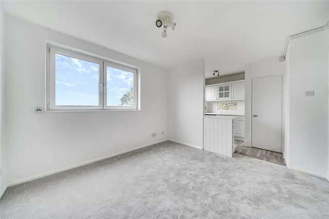 Porchester Mead, Beckenham, BR3, photo 1