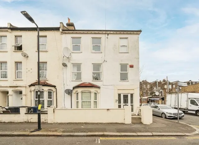 Gloucester Road, Acton, W3, photo 1