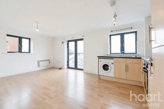Waterloo Road, Bristol, BS2, photo 2
