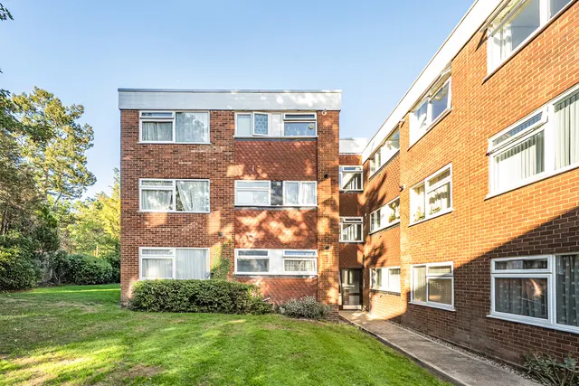 Charlwood Close, Harrow, HA3, photo 1