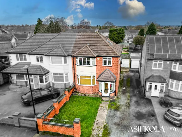 Stephens Road, Sutton Coldfield, West Midlands, B76 2TR, photo 1