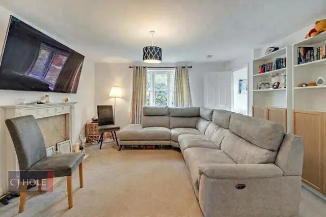 Westons Hill Drive, Emersons Green, BS16, photo 2