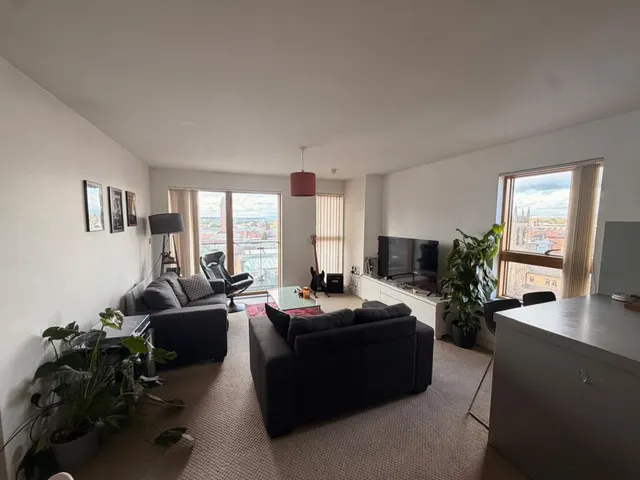 Lord Street, M4, photo 3
