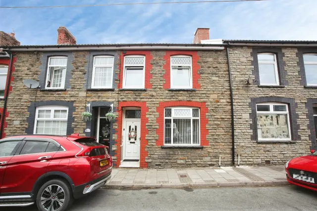 William Street, Abertridwr, CAERPHILLY, photo 1