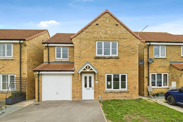Ashcourt Drive, Hornsea, HU18, photo 1