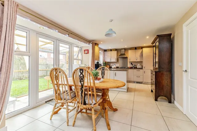Photo 3 — Sybilla Grove, Yarm, Durham, TS15