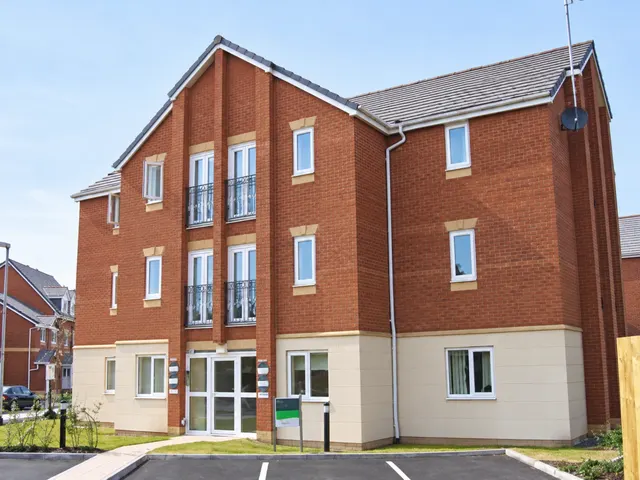 Moorside, Warrington, WA4, photo 1