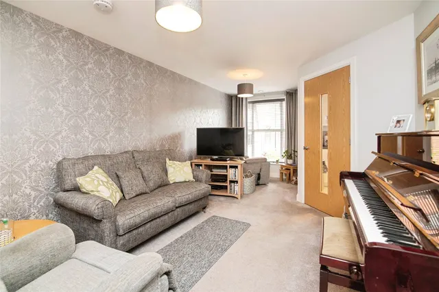 Clive Road, Redditch, B97, photo 3
