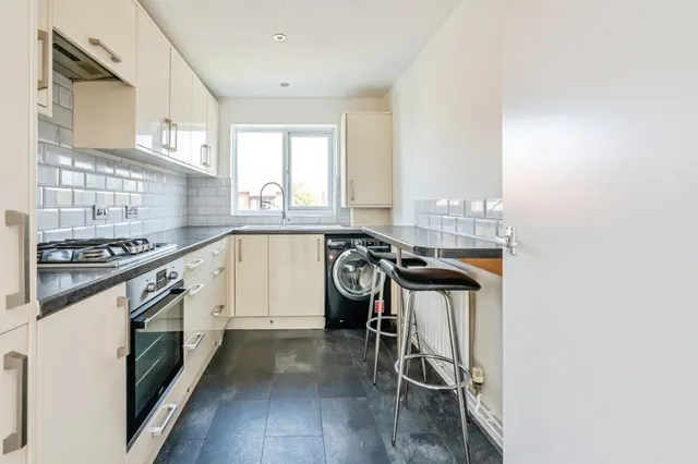 Priestley Way, Bognor Regis, PO22, photo 2