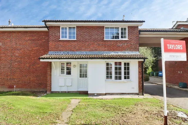 Great Meadow Road, Bradley Stoke, BS32, photo 1