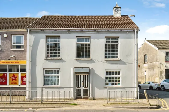 Station Road, Llanelli, SA15, photo 1