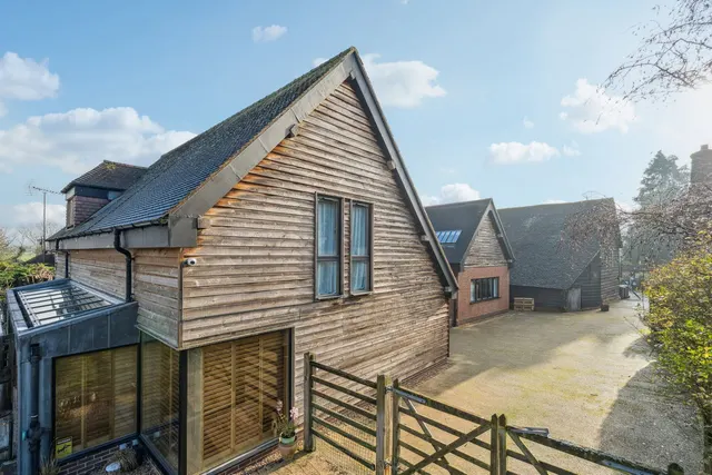East End Farm, Pinner, HA5, photo 1