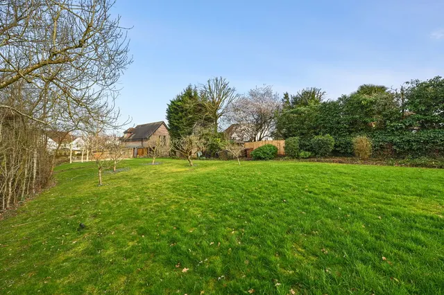 East End Farm, Pinner, HA5, photo 3