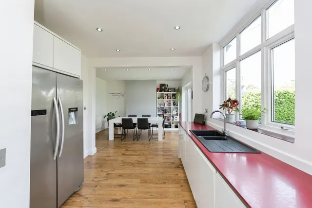 Church Road, Worcester Park, KT4, photo 3