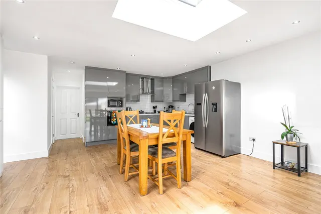 Cranbrook Drive, Twickenham, TW2, photo 3