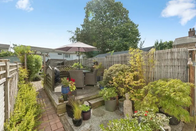 Henwood Green Road, Pembury, TN2, photo 3