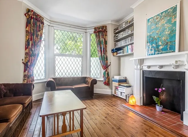 Photo 2 — Burrows Road, Kensal Rise, NW10