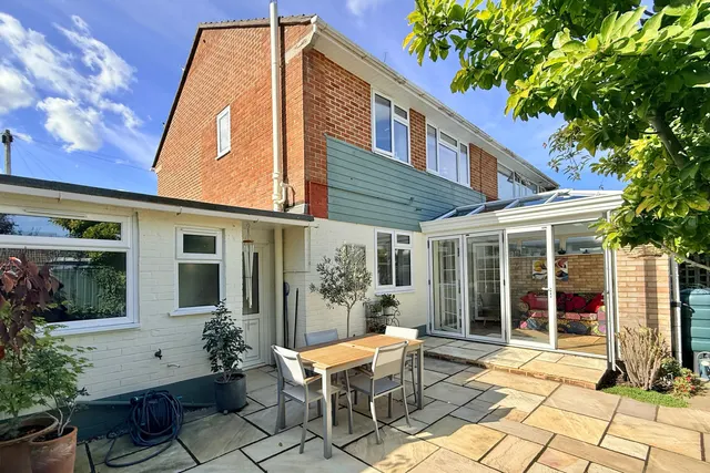 Pound Close, BH24, photo 2