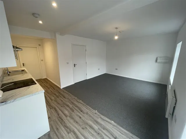Victoria Street, Burton, DE14, photo 2