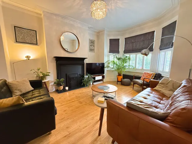 Mornington Road, Sale, photo 2