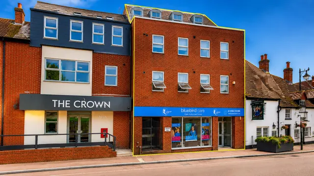 London Street, Andover, photo 1