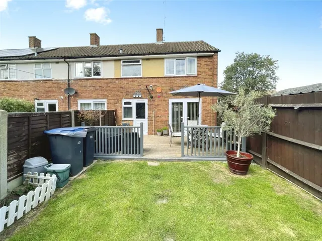 with 2 bedrooms in Harlow, CM17, photo 3