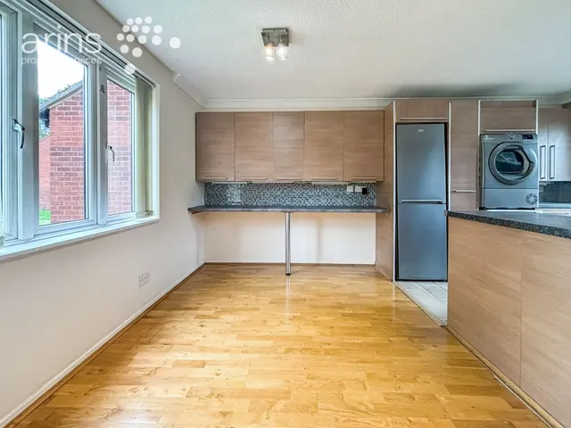 Chilcombe Way, Lower Earley, RG6, photo 3
