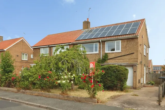 Shakespeare Drive, Dinnington, Sheffield, South Yorkshire, S25, photo 1