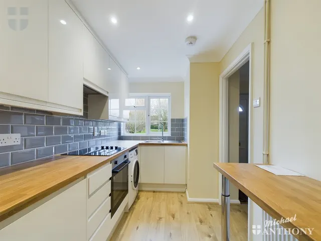 Photo 2 — Webster Road, Aylesbury, HP21 7FL