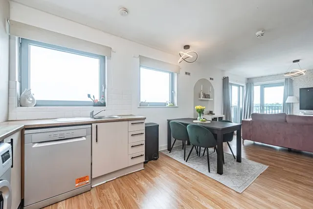 Priestley Road, Basingstoke, RG24, photo 2