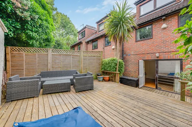 Minster Road, West Hampstead, NW2, photo 1
