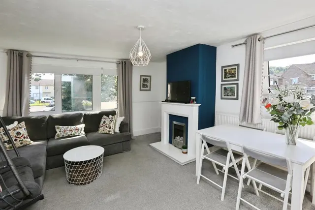 Thornhill, SO19, photo 2