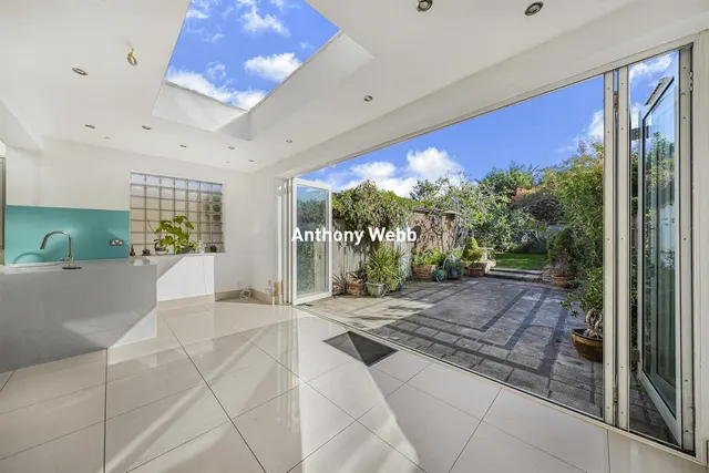 Winchmore Hill Road, Winchmore Hill, N21, photo 2