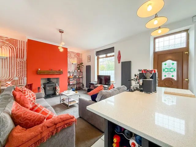 Deyne Road, Netherton, photo 1