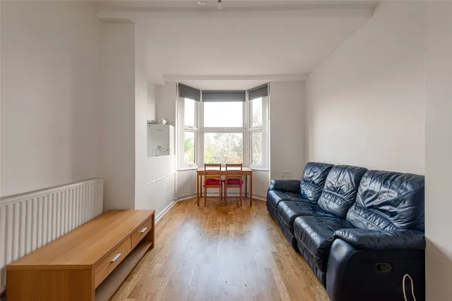 Woodstock Road, Stroud Green, photo 2