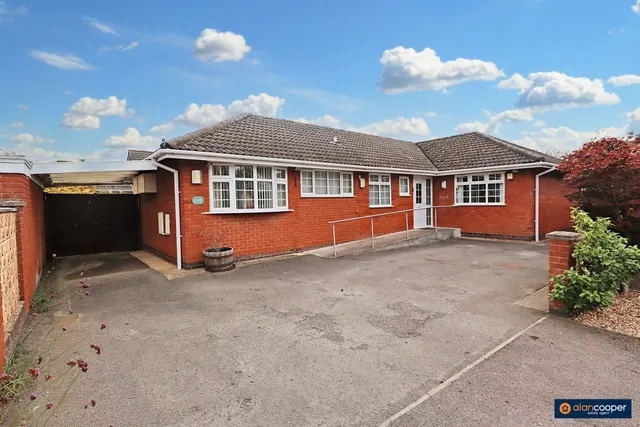 Farndon Close, Bulkington, CV12, photo 1