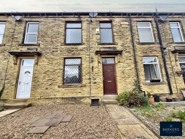 South View Road, East Bierley BD4 6PH, photo 1