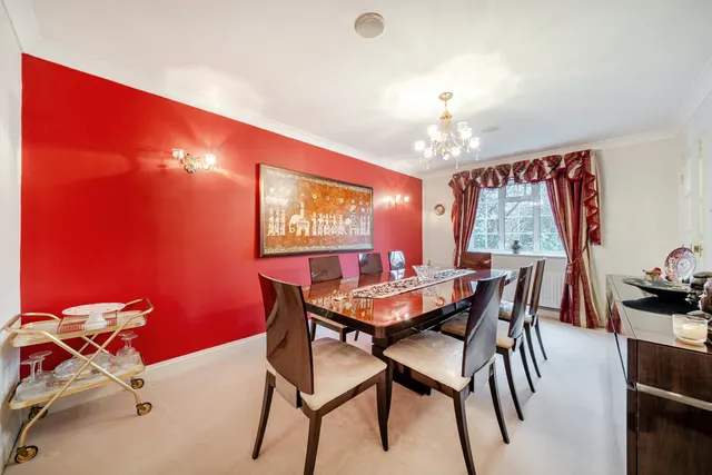 The Broadwalk, Northwood, HA6, photo 3