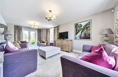 Photo 2 — Skylark Way, Witney, OX28