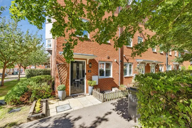 Dodd Road, Watford, WD24, photo 1