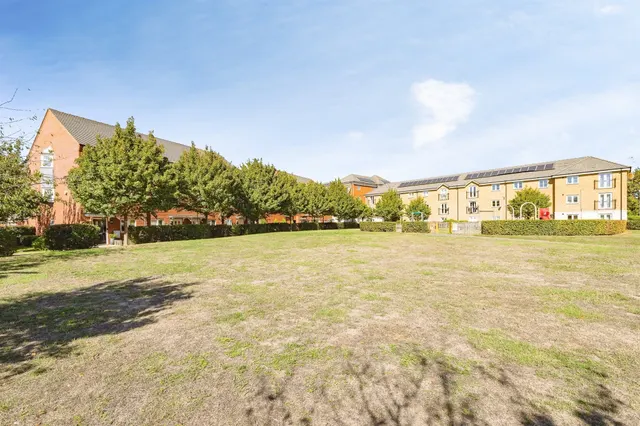Dodd Road, Watford, WD24, photo 3