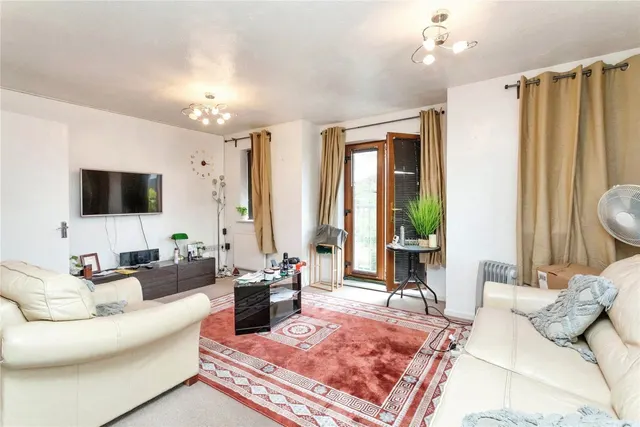 Photo 2 — Devereux Place, Leadenhall, Milton Keynes, Buckinghamshire, MK6