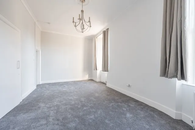 Cartside Drive, Clarkston, G76, photo 3