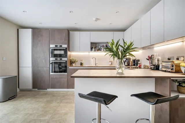 Studley Gardens, Studley, SN11, photo 2