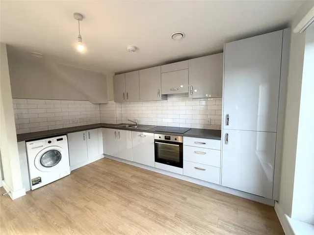 Echo Walk, Newbury, RG14, photo 3