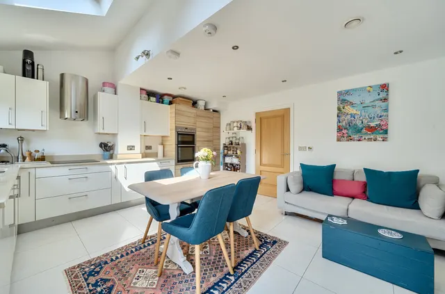 Northfields, Twyford, SO21, photo 3