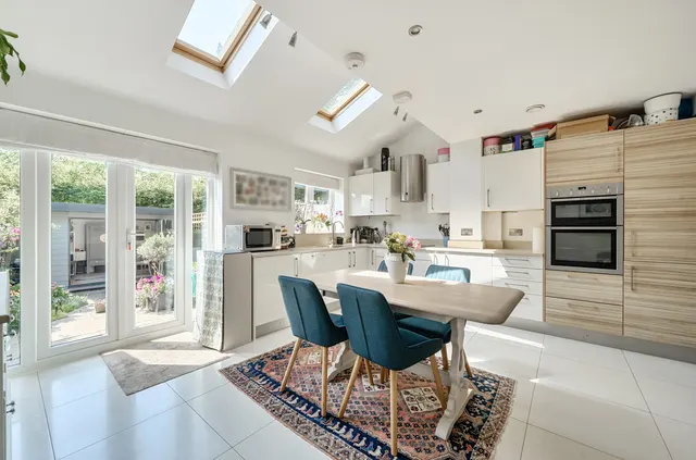 Northfields, Twyford, SO21, photo 2
