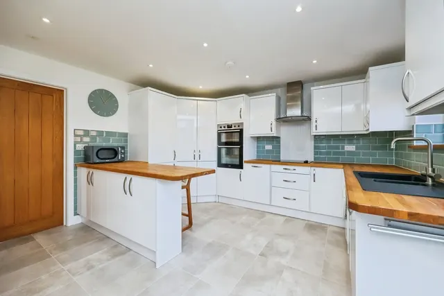 Gervase Gardens, Clifton Village, Nottingham, NG11, photo 1