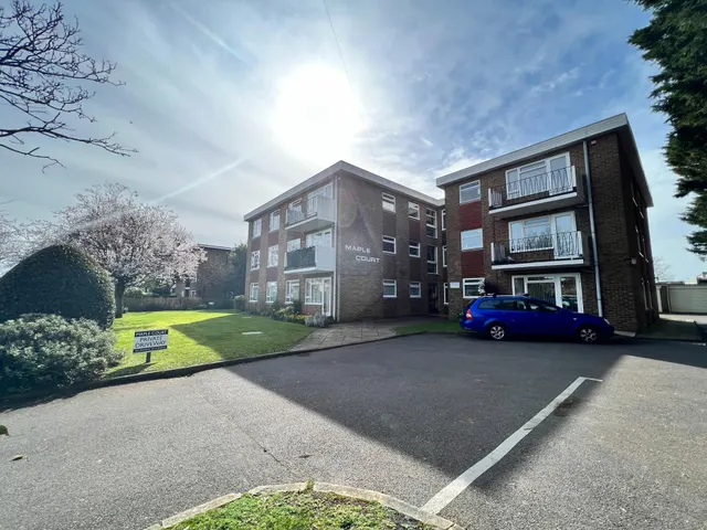 Wallace Avenue, Worthing, BN11, photo 1